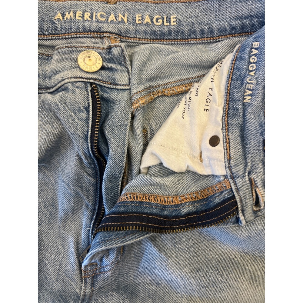 American Eagle Baggy Jean Light Wash High Rise Wide Leg Distressed Blueโ Denim